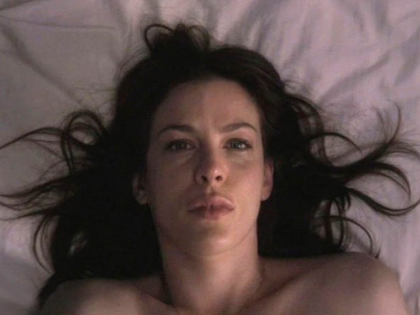 Лив Тайлър се завърна в киното с шокираща еротична сцена в The Legde (Видео)