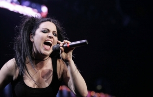 Новият албум на Evanescence излиза през октомври