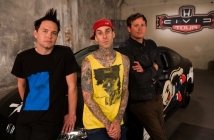 Blink-182 се завръщат с Neighborhoods през септември