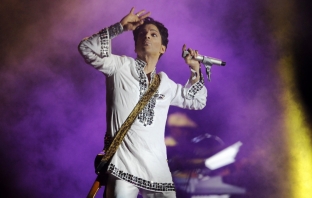 Prince хедлайнер на Sziget Festival 2011