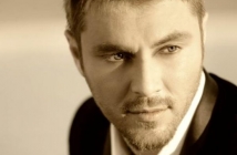 Скандал с Миро, поп звездата забрани излъчването на "Губя контрол, когато..." в България