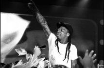 Lil Wayne се разби със скейтборд, иска да става "про"
