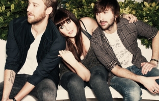 Billboard Charts: Lady Antebellum, Moves Like Jagger, Тони Бенет, Ейми Уайнхаус