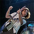 Pearl Jam тръгват на турне, пропускат България