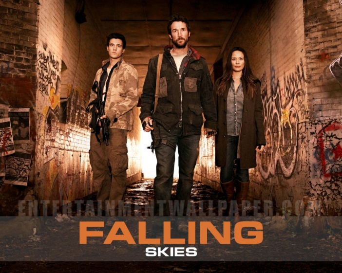 Хитовият sci-fi сериал на Стивън Спилбърг - Falling Skies, тръгва по БНТ1