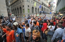 Occupy Wall Street с музикален съпровод отвъд Океана