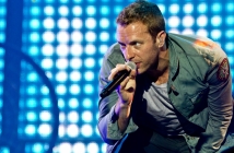 Mylo Xyloto на Coldplay триумфира под No.1 в UK Top 40, рекордът на Lady Gaga не падна