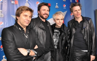 Girl Panic! Наоми Кембъл, Синди Крауфорд, Ева Херцигова и Хелена Кристенсен в новия клип на Duran Duran (Видео)