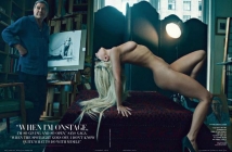 Lady GaGa пак скандализира - гола пред Ани Лейбовиц за Vanity Fair (Видео)