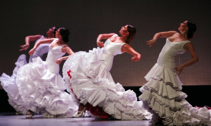Cambio de Tercio - oгнено фламенко с Рохас, Родригес и Nuevo Ballet Espanol