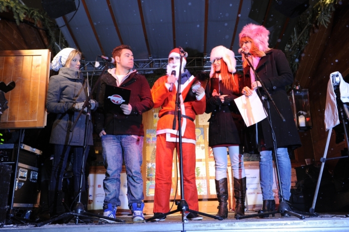 Jingle Bells! Music Space TV събра стотици на Немския коледен базар в София