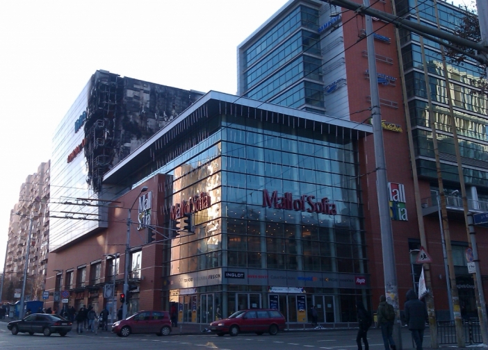 Пожар горя в IMAX в мола на бул. "Ал.Стамболийски" в София