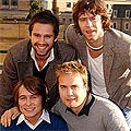 Take That подписаха договор за 3 милиона британски лири