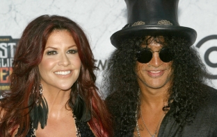 Slash с нов албум през май, стартира behind-the-scene видео блог в YouTube