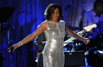 Посвещават Grammy Awards 2012 на Уитни Хюстън, куп звезди изказаха съболезнования