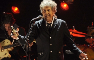 Боб Дилън записва нов албум с мексиканско звучене