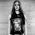 Avril Lavigne зарязва пеенето?