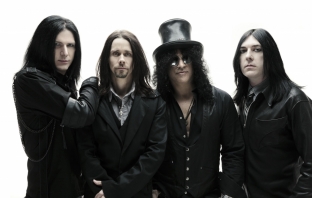 Slash & Myles Kennedy and the Conspirators представят: Apocalyptic Love! Гледай на живо от Ню Йорк!