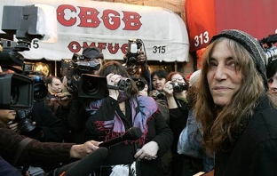 Иги Поп, Деби Хари и Пати Смит увековечени във филма CBGB 