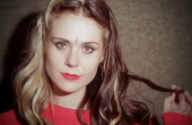 Виж новото видео на Kate Nash - Under-Estimate The Girl