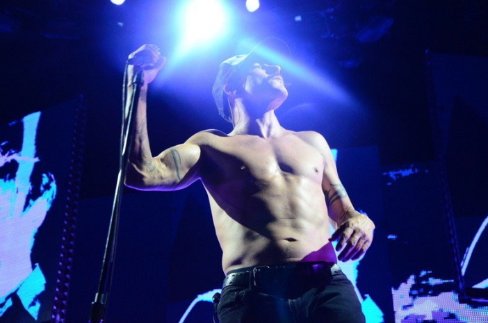 Red Hot Chili Peppers издават 18 нови парчета в следващите месеци