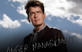 Новият сериал Anger Management на Чарли Шийн с рекорден дебют