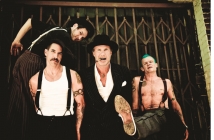 Концертът на Red Hot Chili Peppers се мести в "Арена Армеец"