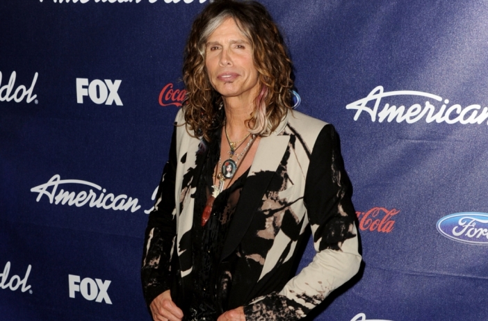 И Стивън Тайлър от Aerosmith аут от журито на American Idol