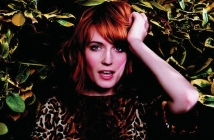 Флорънс Уелч се възстанови след операция на гласните струни, Florence and the Machine тръгнаха на турне