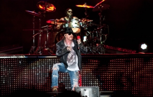 Guns N' Roses - O2 Arena е кръгла нула в сравнение с Национален стадион 