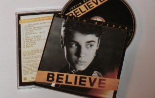Спечели албума Believe на Justin Bieber с Avtora.com!