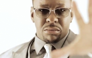 Bobby Brown постъпи в клиника за борба с алкохола Bobby Brown постъпи в клиника за борба с алкохола