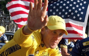 Немислимото се случи! Отнемат седемте титли на Ланс Армстронг от Tour De France