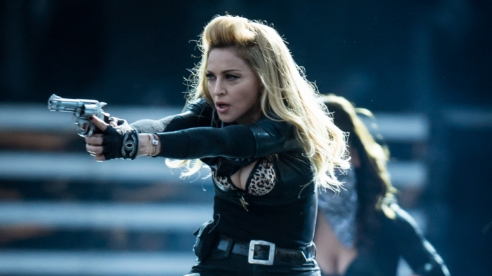 Мадона закъсняла за концерта си, за да попее на руски олигарси