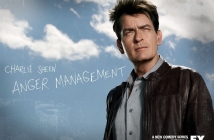 Anger Management с Чарли Шийн ще продължи с още поне 90 епизода