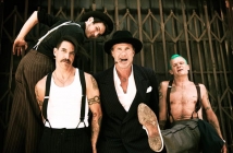 Red Hot Chili Peppers ще "загреят" с йога и медитация преди концерта в София