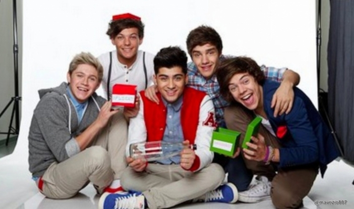 One Direction се радват на живота в Live While We