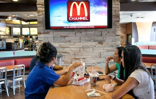 McDonald's пита: Искате ли телевизия с картофките?