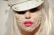 Lady Gaga ще получи наградата LennonOno Grant For Peace 2012