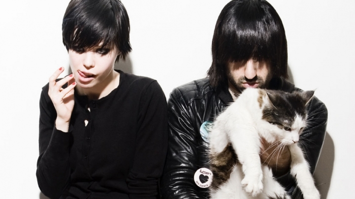 Crystal Castles ще реализират новия си албум не на 5, а на 12 ноември 