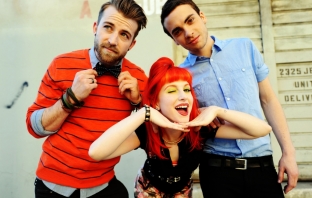 Paramore приключват записите за новия си албум