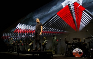 Грандиозният рок спектакъл Roger Waters The Wall ще разтърси Национален стадион 
