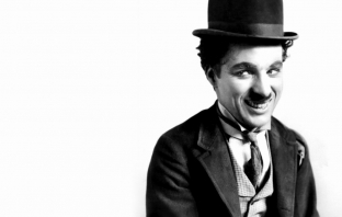 Бомбето и бастунът на Чарли Чаплин се продадоха за  62 500 долара