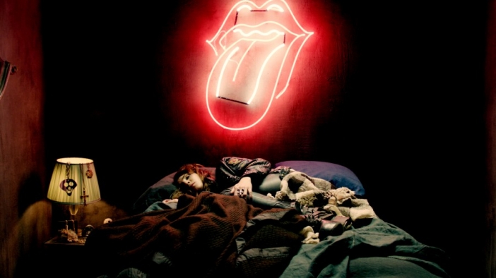 Гола, луда и кръвожадна - Нууми Рапас в Doom and Gloom на Rolling Stones (Видео)