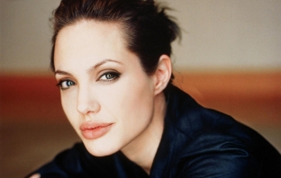 Анджелина Джоли изоставя кино кариерата си