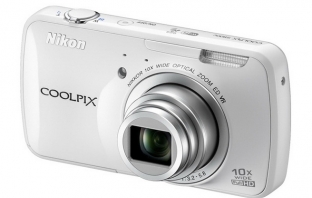 Nikon Coolpix S800c – идеалното решение на дилемата: Смартфон или цифров фотоапарат?