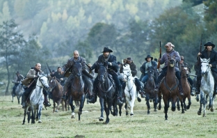 Сериалът Hatfields & McCoys дебютира по AXN на 24 декември