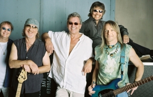 Deep Purple хедлайнери на Kavarna Rock 2013