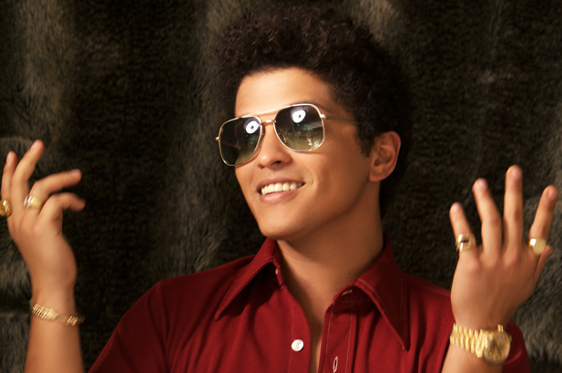 Исторически успех за Bruno Mars в Hot 100, T.I. дебютира под No.2 в Billboard 200