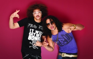 Redfoo от LMFAO пусна нов сингъл. Чуй Bring Out the Bottles тук!